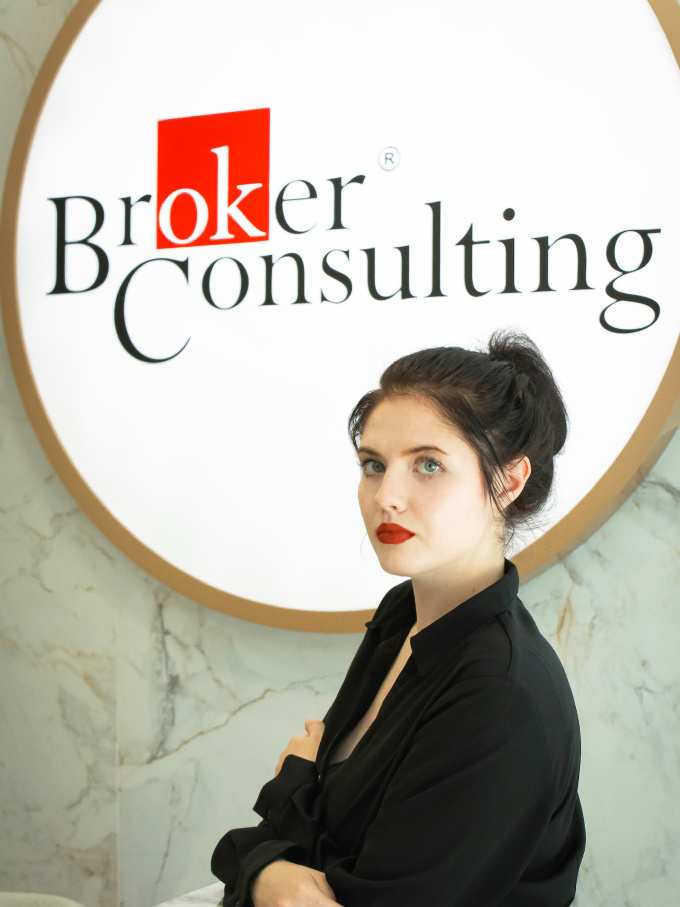 Dominika Hajnalová, Broker Consulting, a.s.